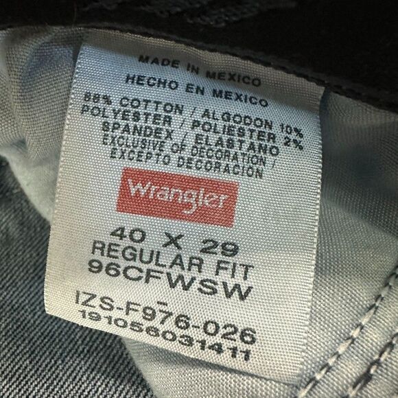 Wrangler Mens Regular Fit Jeans Size 40 x 29 Straight Leg - Picture 3 of 5